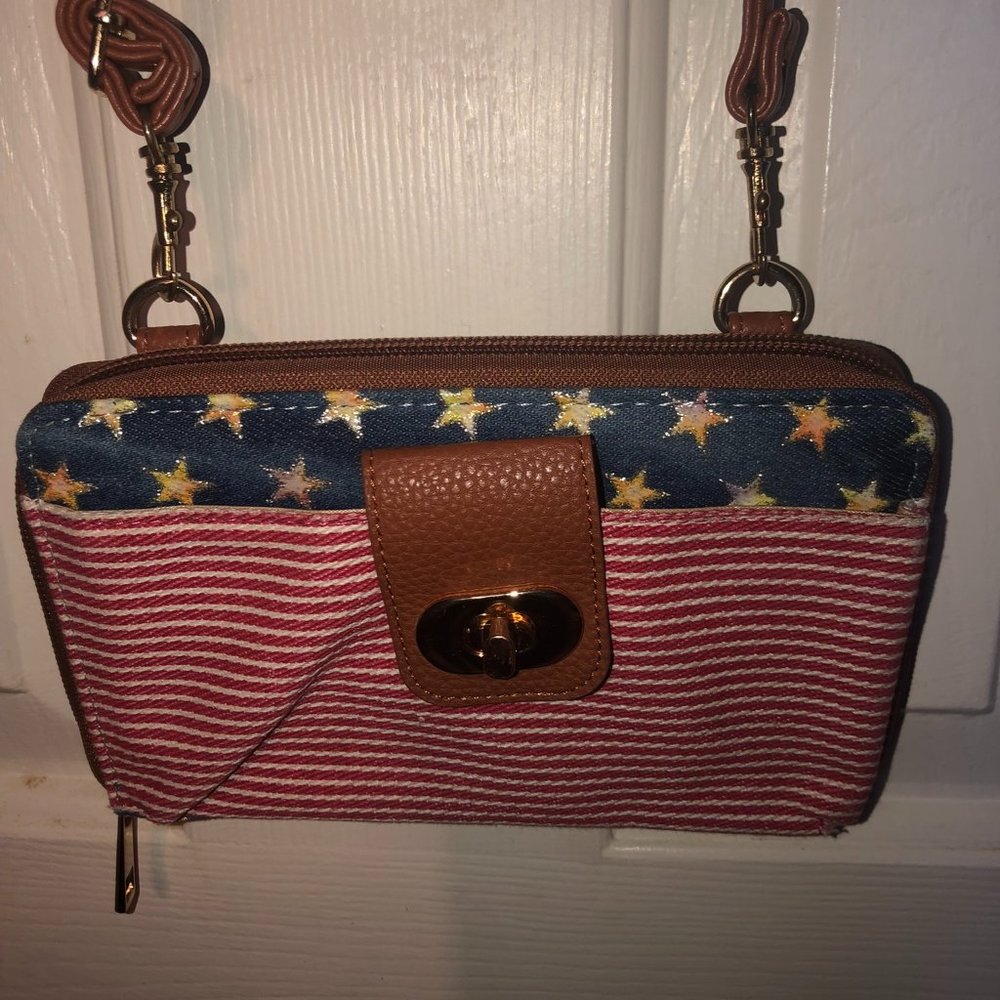 Women's Crossbody Patriotic Purse/Wristlet American Flag